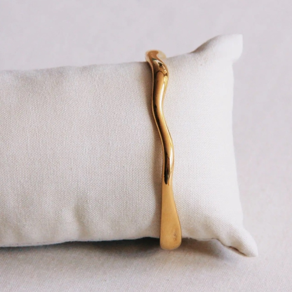 Bangle Wave Braclet  Small - Gold